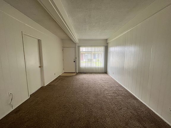 2nd image of 723 N F St #D
