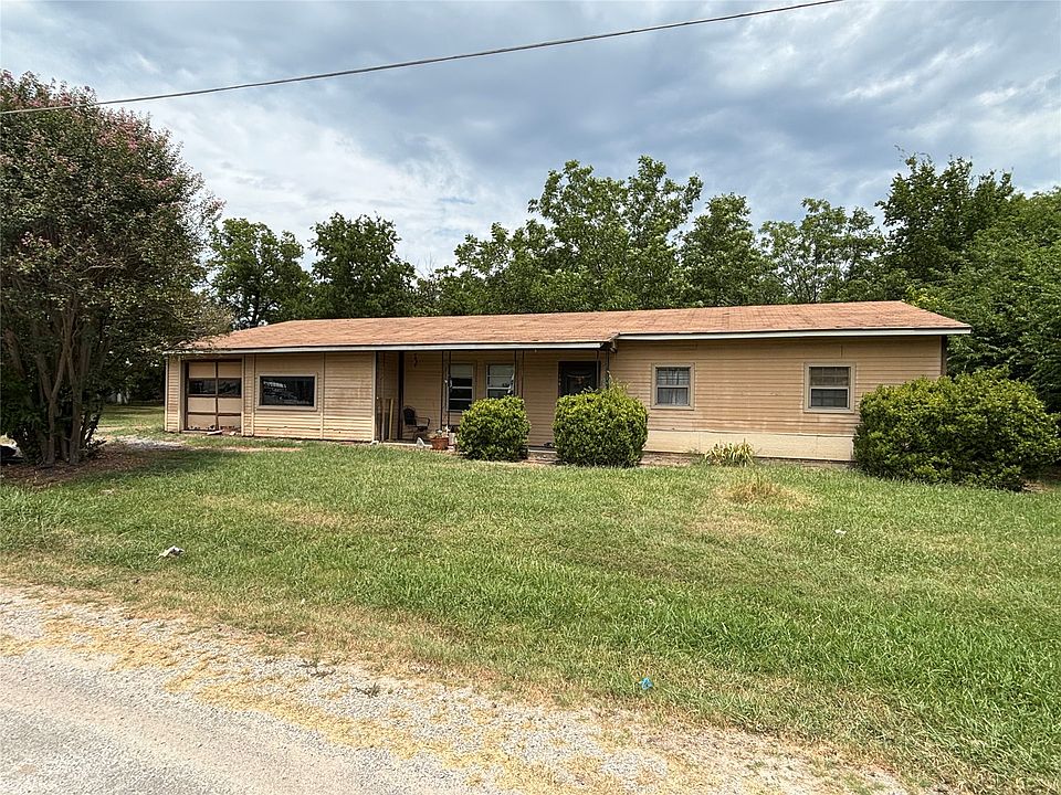 1st image of 106 Russell Rd