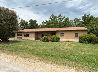 106 Russell Rd, Caddo, OK 74729