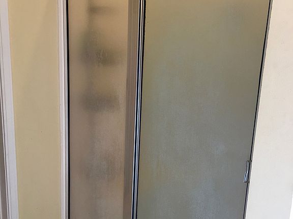 5th image of 1109 Rita Ln