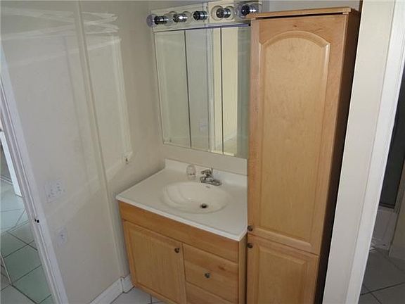 5th image of 3701 N Country Club Dr APT 1603