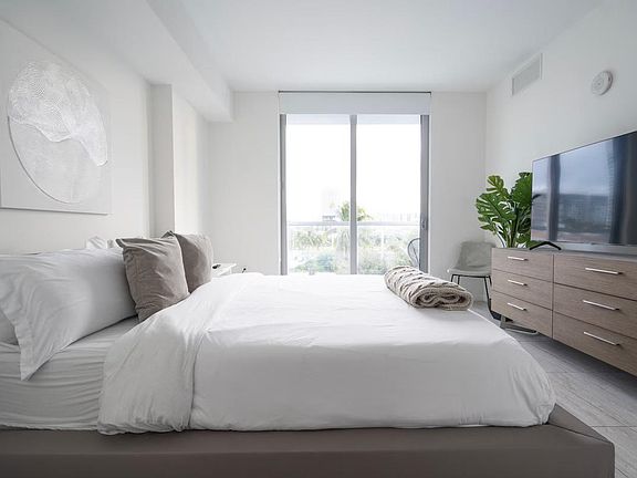 4th image of 3900 Biscayne Blvd #Id1283070p