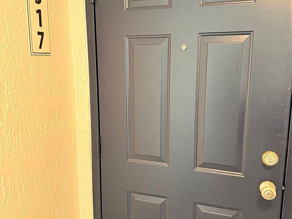 3rd image of 317 Villa Cir #317