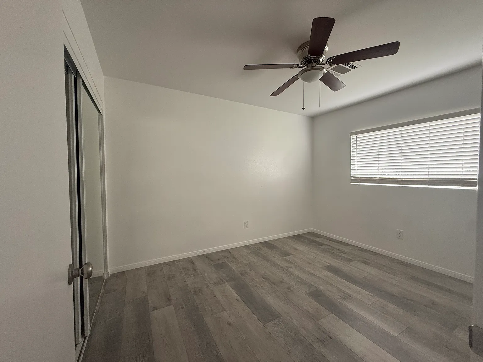 4128 W Avenue L — Photo 2