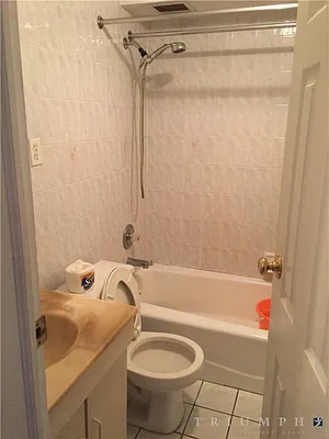 Rented by Triumph Property Group | media 17