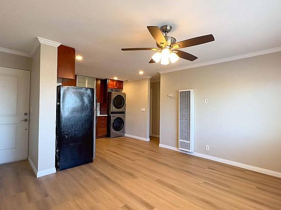 3rd image of 337-339 W University Ave #337-B