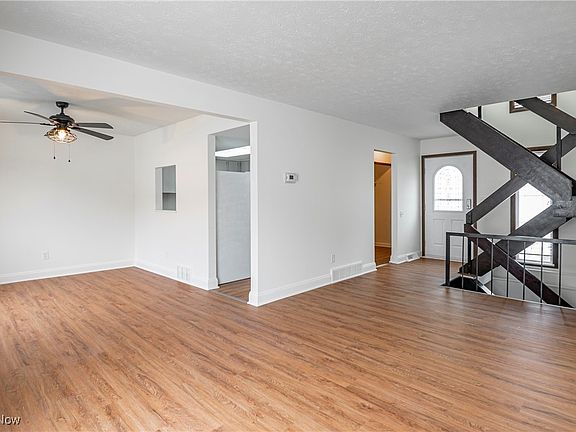 5th image of 342 Deepwood Dr