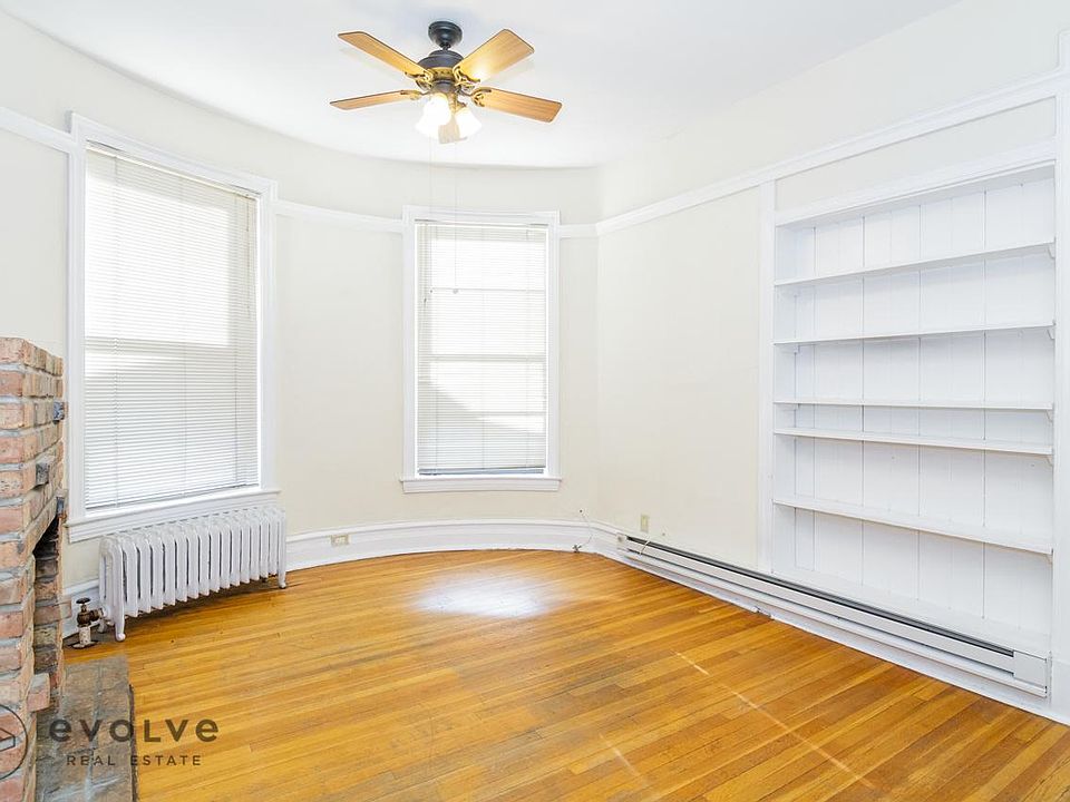 1st image of 1216 N Dearborn St #1220A3