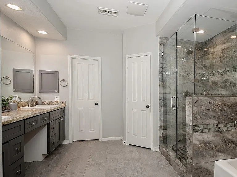 54 S Longsford Cir — Photo 18