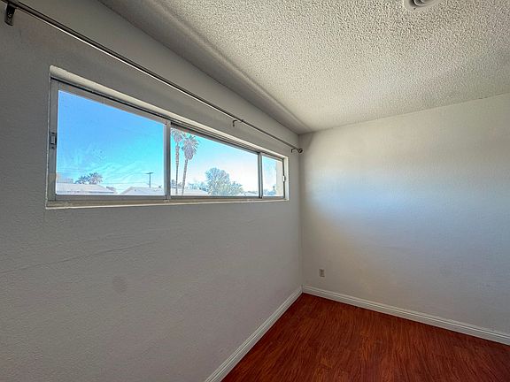 5th image of 2532 Amarillo St