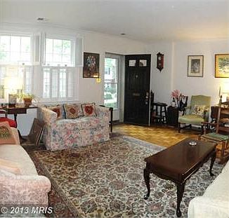 4th image of 1400 S Barton St APT 410