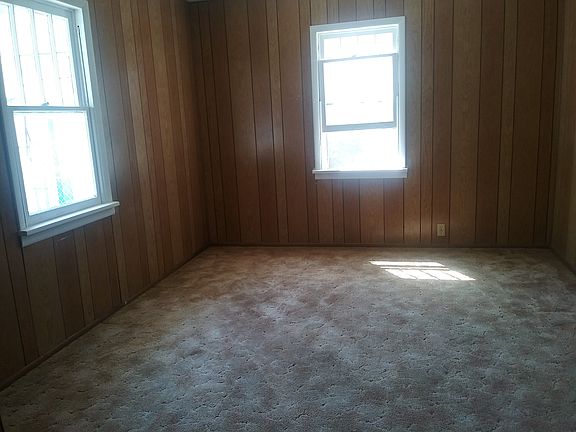 5th image of 1005 S Louisiana St