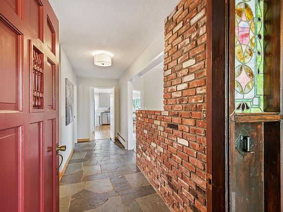3rd image of 9369 Manzanita Ave