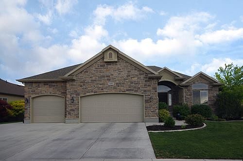 2nd image of 3262 N Alpine Vista Way