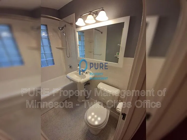 1236 James Ave — Photo 12
