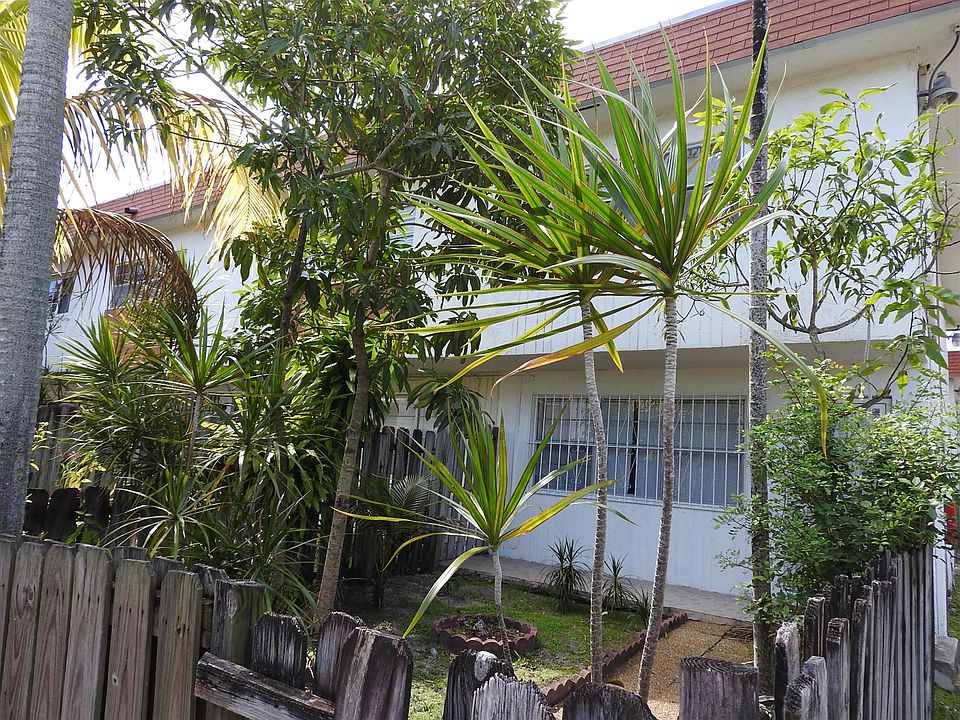 1st image of 1480 NE 151st St APT 102