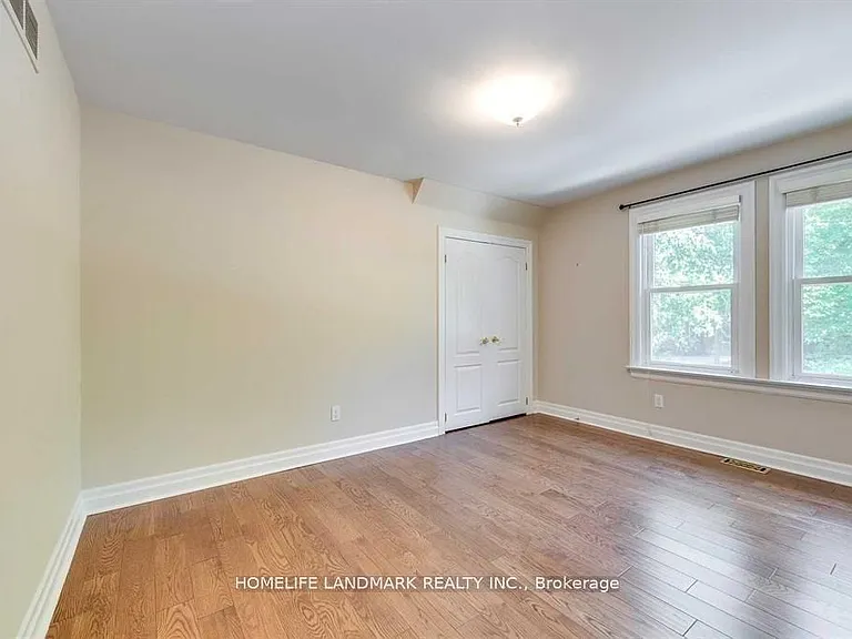 433 Cairncroft Rd — Photo 12
