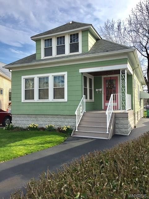 1st image of 13 Oakhurst Ave