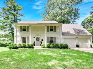10200 Granada Ln, Overland Park, KS 66207
