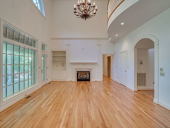 2nd image of 11506 Culpeper Ct