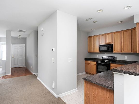 5th image of 2814 Sagebrush Ln