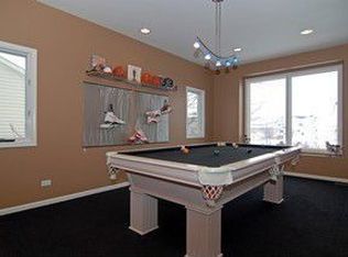 1967 Sheridan Rd, Buffalo Grove, IL 60089