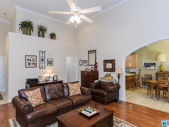 4th image of 233 Camden Lake Dr