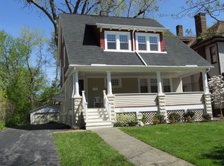 3227 E Scarborough Rd, Cleveland Heights, OH 44118