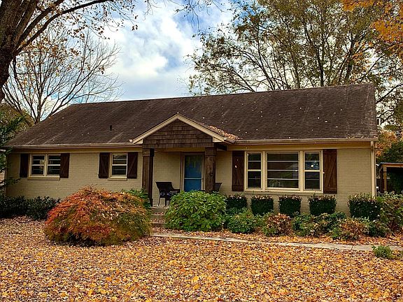 Walk to downtown Franklin in 15 minutes this Fall!