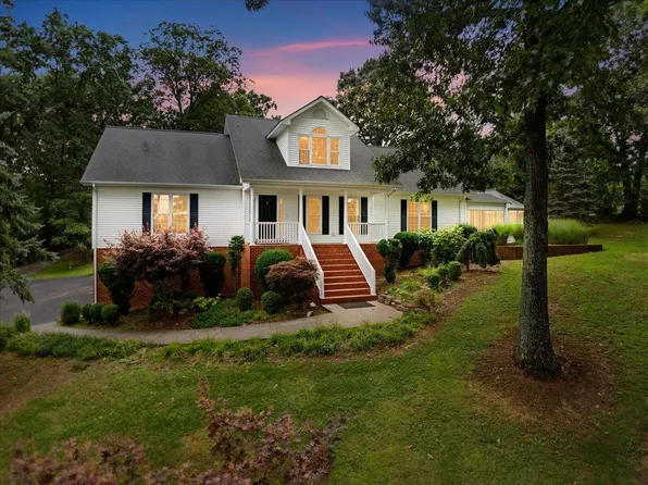 4430 Dry Valley Rd, Radford, VA 24141