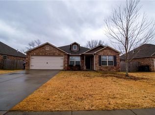 306 E Laurel Ave, Rogers, AR 72758