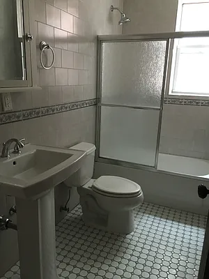 Rented by Metropolis International Realty Inc. | media 26