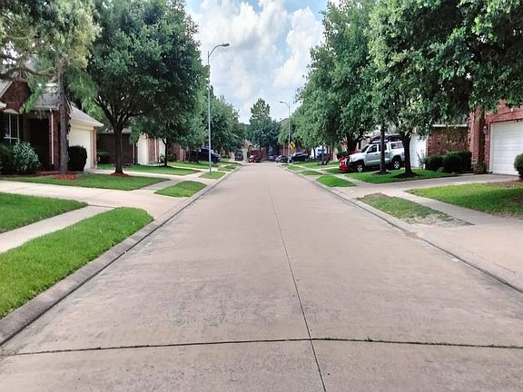 4th image of 1931 Dakota Run Ln
