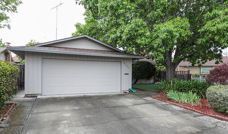 1st image of 6390 Blackwood Dr