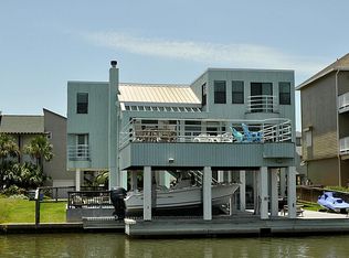 3420 Jolly Roger Cir, Galveston, TX 77554