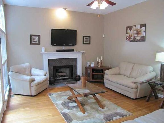 5th image of 4216 Lazy Creek Dr
