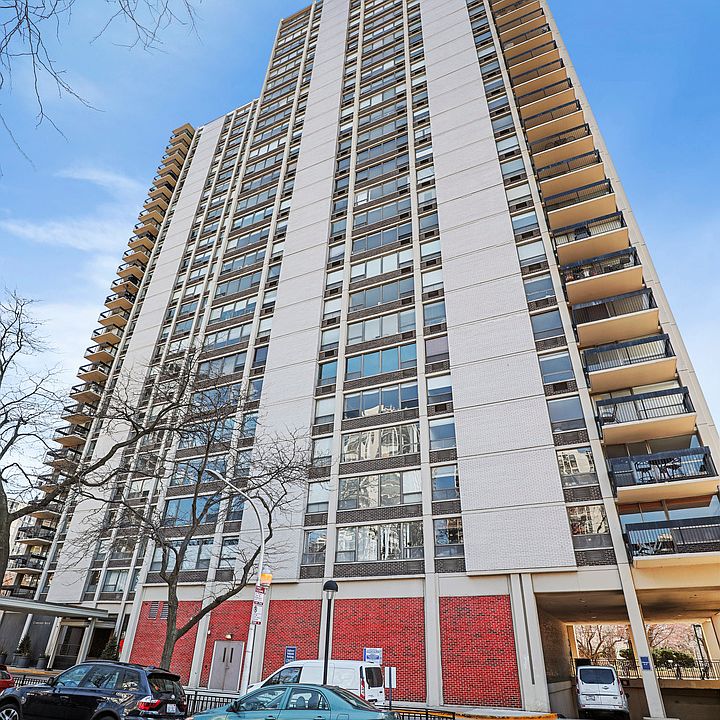 1st image of 1360 N Sandburg Ter APT 2908