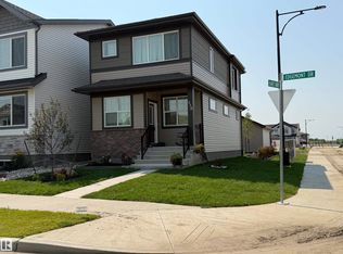 330 Edgemont Dr NW, Edmonton, AB T6M1S2