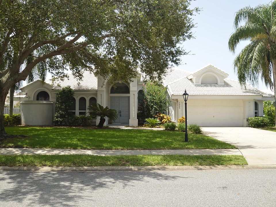 1st image of 1895 Canterbury Dr
