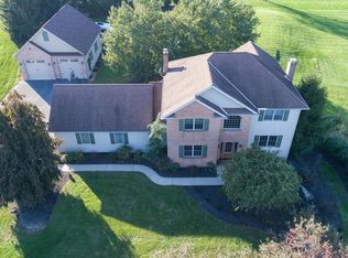 5 Norma Ln, Richland, PA 17087