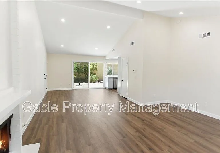 25867 Blanca Way — Photo 3