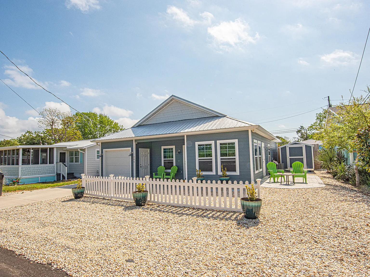 206 Corto Pl — Photo 1