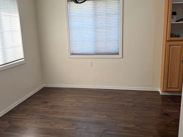 5820 N Moore St — Photo 32