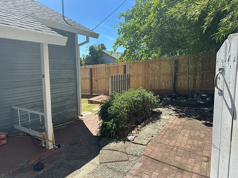 Terrace2121 — Photo 19