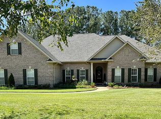 100 Haddington Park Ln, Dothan, AL 36305
