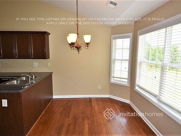 4th image of 3814 Hawk Tail Dr