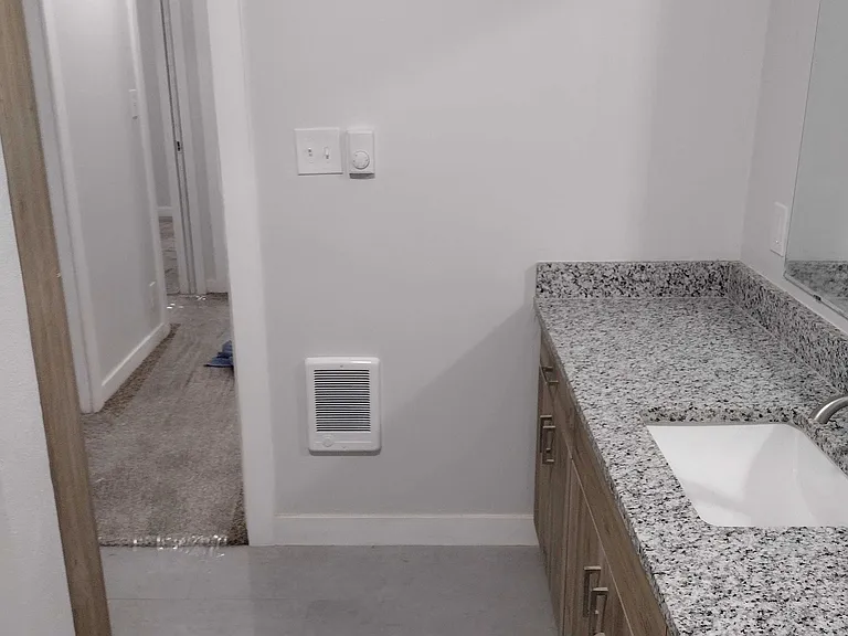 510 W Whitman St #4 — Photo 8