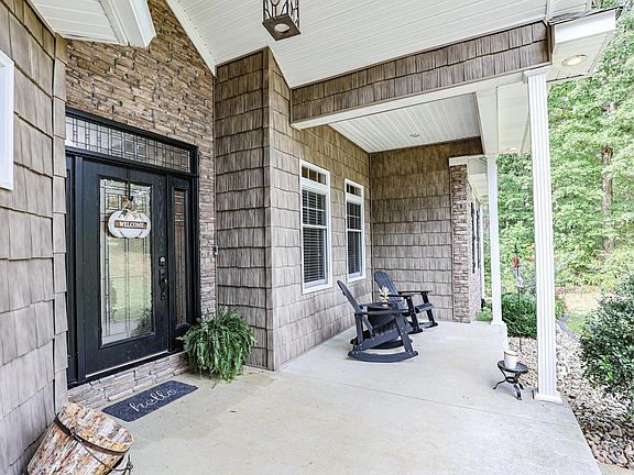 4th image of 178 Primrose Ln