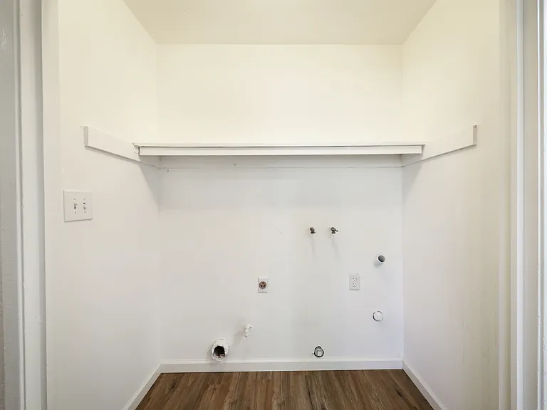 1236 Jeffrey St #2 — Photo 12