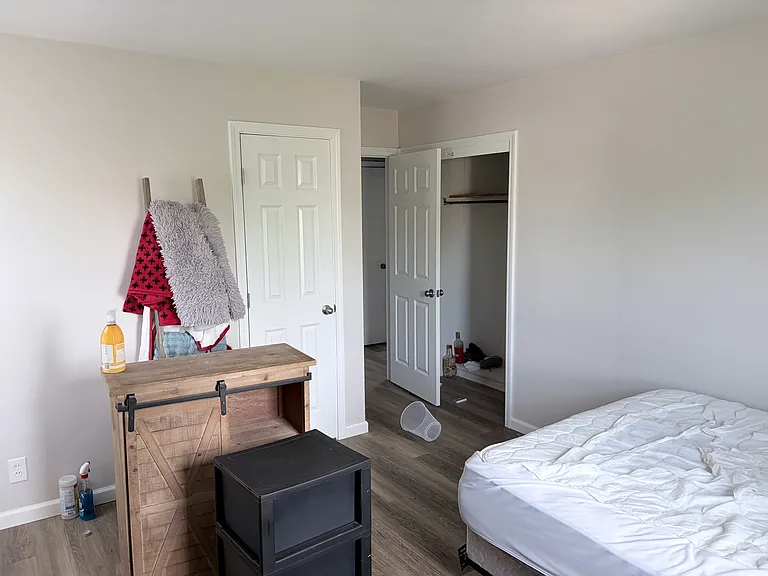 2456 Warrensville Center Rd #2 — Photo 12